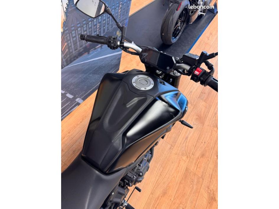 YAMAHA MT-07 (47.5CV)