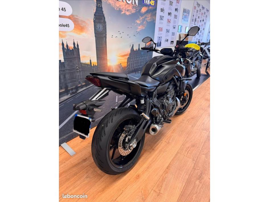 YAMAHA MT-07 (47.5CV)