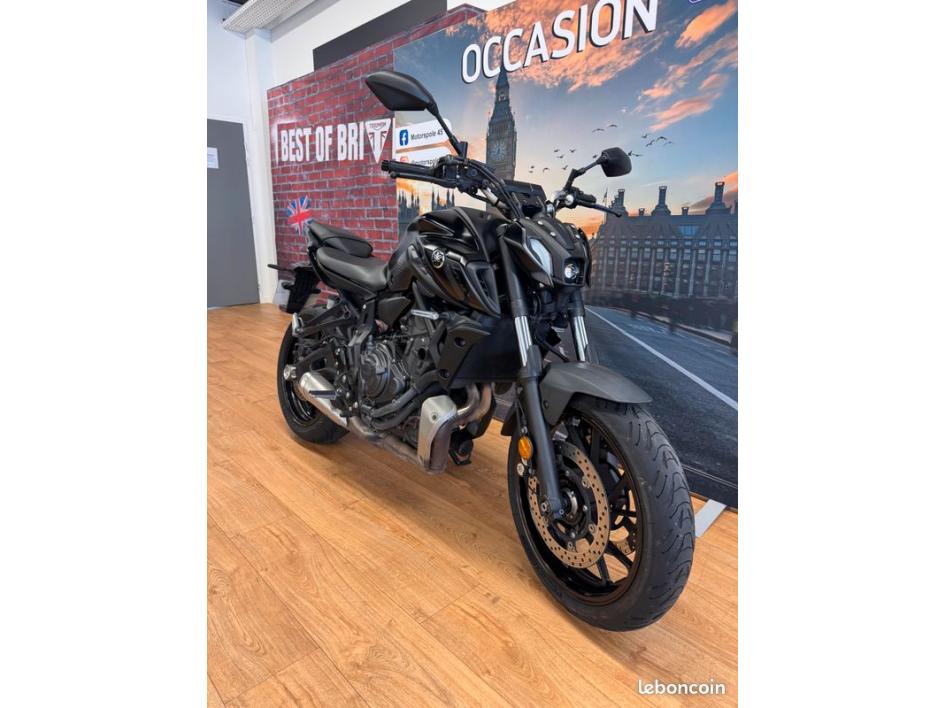 YAMAHA MT-07 (47.5CV)