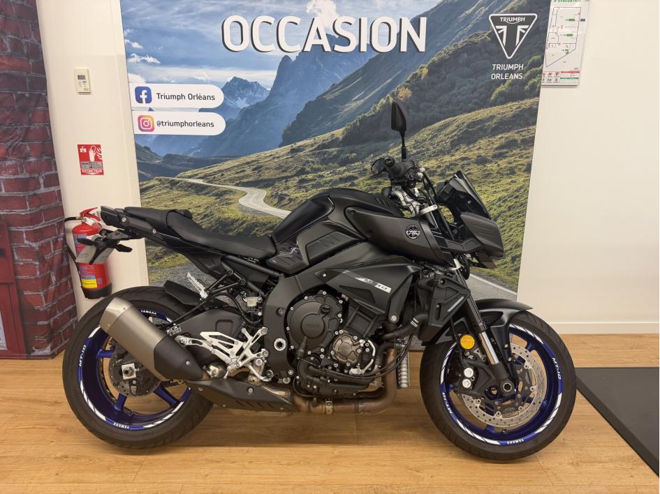 YAMAHA MT-10